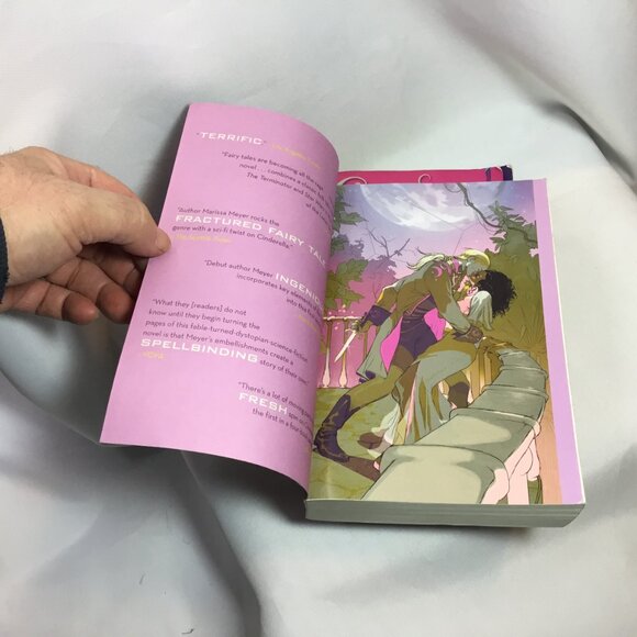 The Lunar Chronicles: Marissa Meyer Lot of 2: Book 1 and Book 4 - Picture 9 of 11